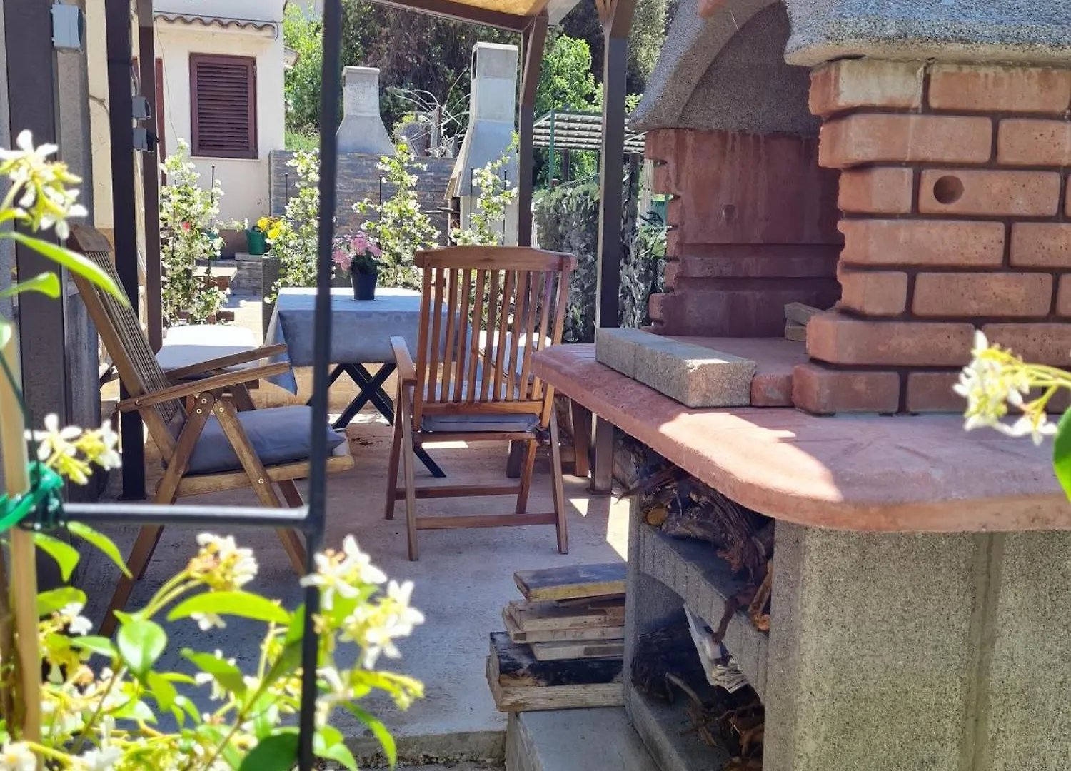 Apartments Kursan Seget Vranjica